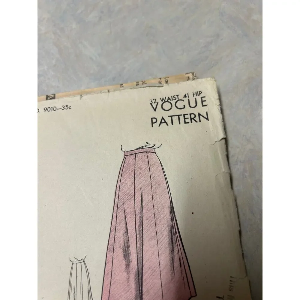 Vintage 40's Vogue Pattern #9010 